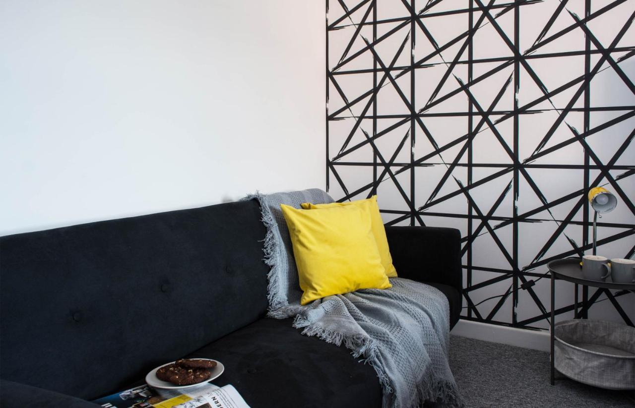 2 Bedroom Apartment Leamington Spa Hosted By Golden Key Lillington  Buitenkant foto