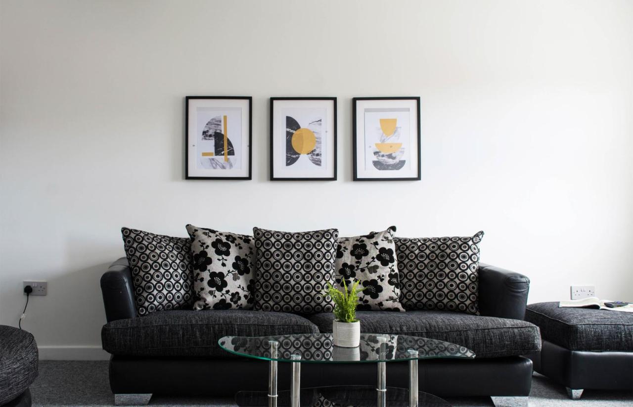2 Bedroom Apartment Leamington Spa Hosted By Golden Key Lillington  Buitenkant foto